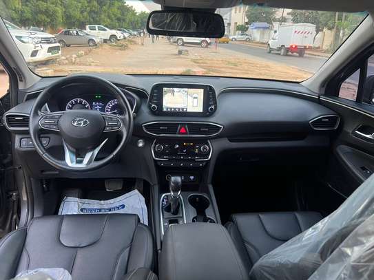HYUNDAI SANTAFE 2019 image 7