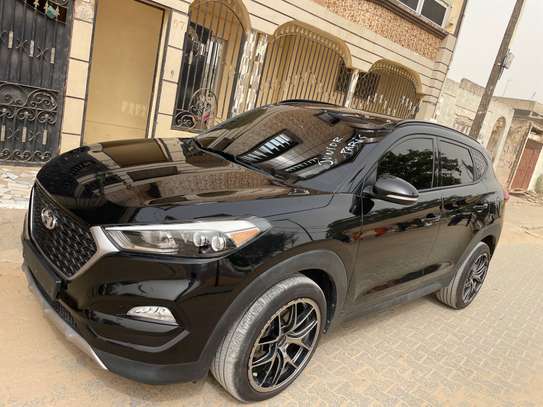 Hyundai Tucson evgt 2017 full option image 2