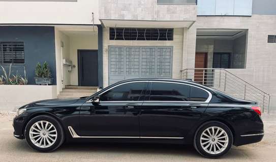 bmw série 7 image 8