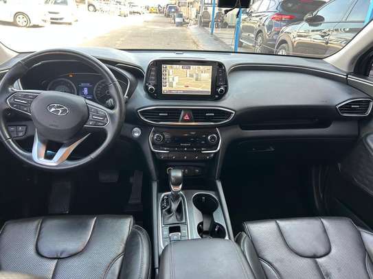 Hyundai Santa Fe diesel 2019 full options image 7