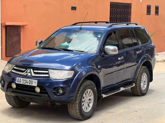Mitsubishi Pajero image 1