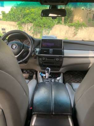 BMW X5 E70 image 4