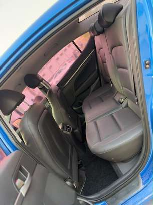 Hyundai AVANTE 2017 image 5