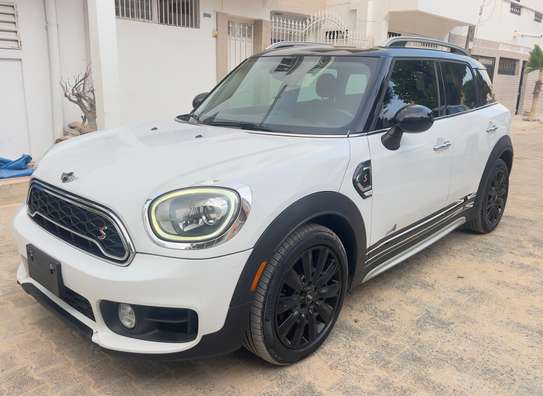 Mini Cooper Countrymane ALL4 2018 image 1