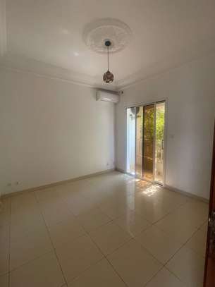 VILLA R+1 A LOUER A YOFF VIRAGE image 12