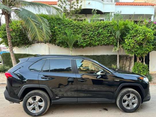 Toyota Rav4 XLE hybride 2022 image 3