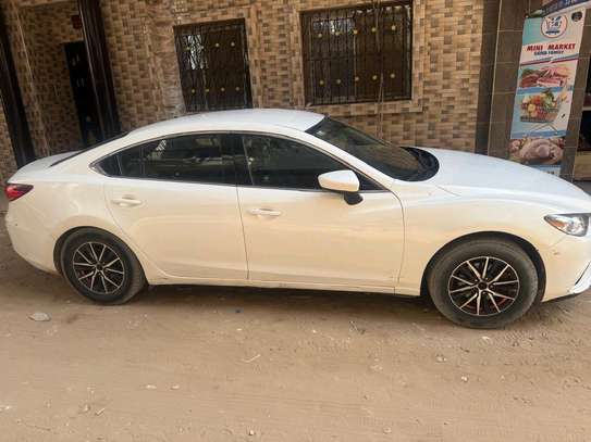 Mazda 6 image 2