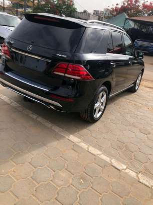 Mercedes GLE 350 4 matic image 9