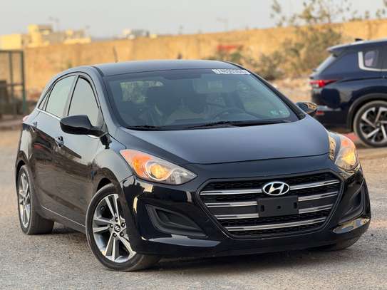 Hyundai Elantra gt image 1