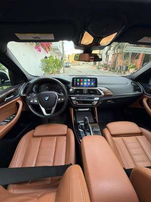 BMW X4 image 11