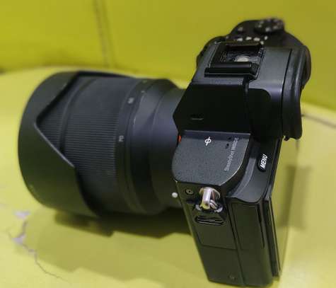 Sony Alpha A7 ii objectif 28-70mm image 3