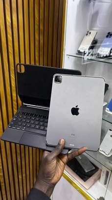 IPAD PRO M1 128 cellulaires image 1