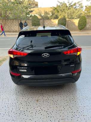 HYUNDAI TUCSON 2017 image 6