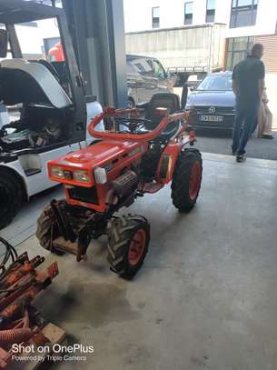Tracteur Agricole KUBOTA venant Japon image 2