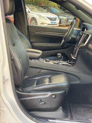 JEEP GRAND CHEROKEE LIMITED image 9