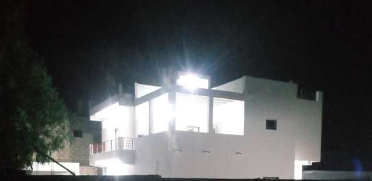 Maison standing 4 chambres 5 salles de bain et wifi ngaparou image 1