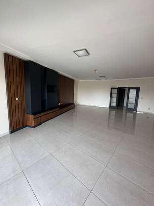 Appartement 4chambres à Louer aux Point E image 6