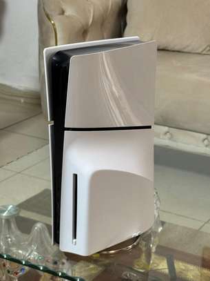 PS5 SLIM VERSION CD image 5