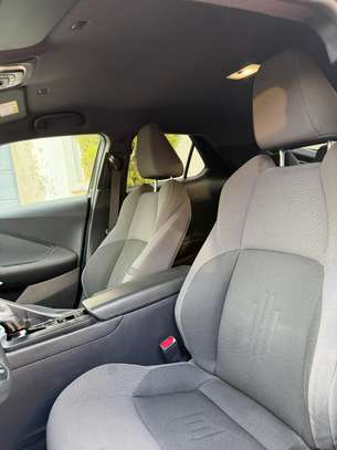TOYOTA Chr Année :2024 image 11