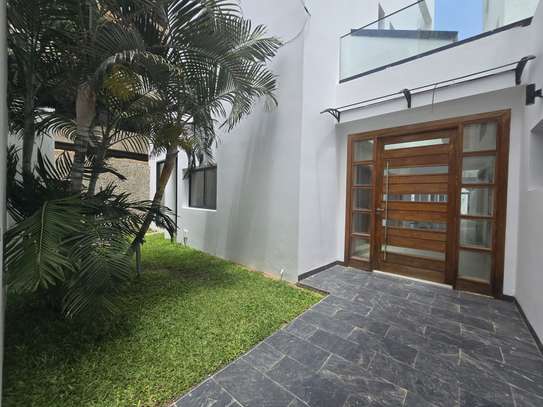 Belle villa d'architecte aux Almadies image 4