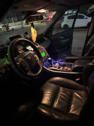 Range rover sport image 4