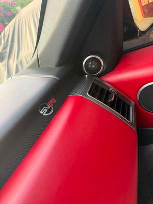 Range Rover sport svr image 10