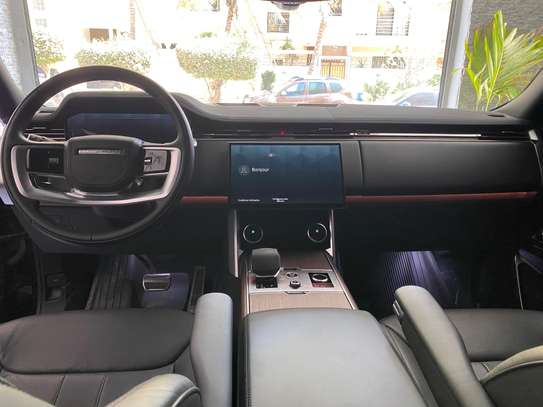Range Rover Vogue 2023 image 2