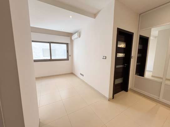 Appartement F4 au 2eme étage - Haut Standing image 6