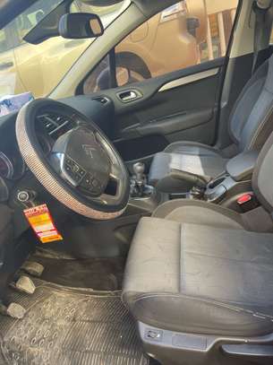 ford focus image 7
