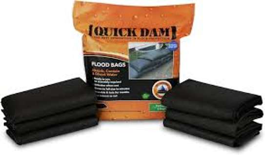 Flood Bag (Sacs anti-inondation activés par l'eau) image 1