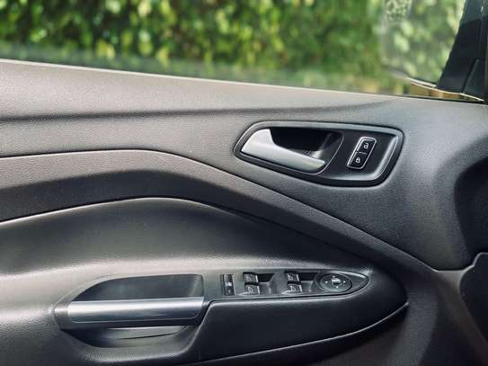 Ford Escape image 5