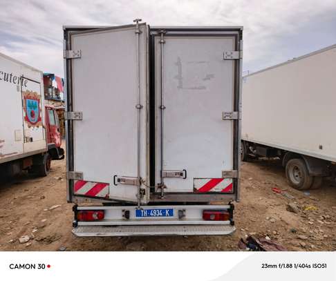 MITSUBISHI FUSO FRIGO 2011 image 11