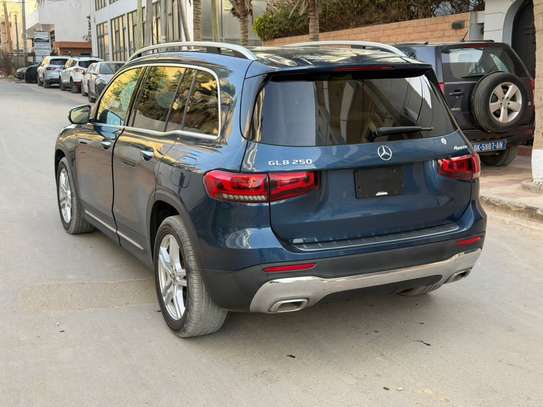 Mercedes GLB 250 Anne 2022 full options intérieur cuir beige image 9