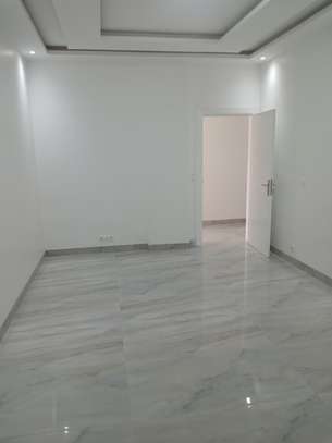 Appartements F4 neufs au Point E image 6