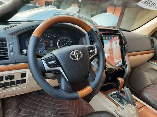 Toyota Land Cruiser 2013 image 9