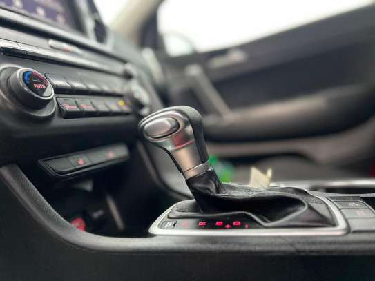Kia sportage image 3