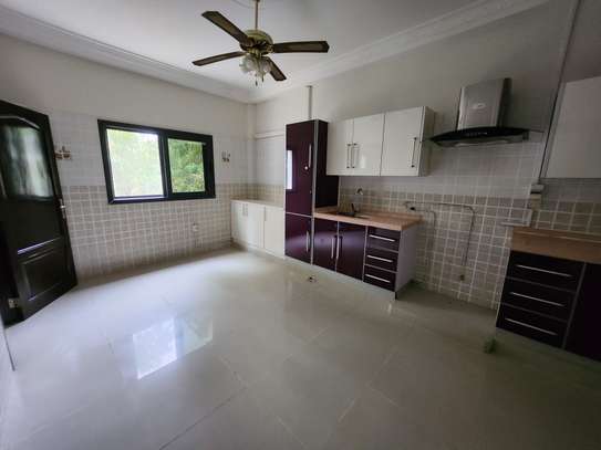 Appartement lumineux F4 à louer almadies image 10