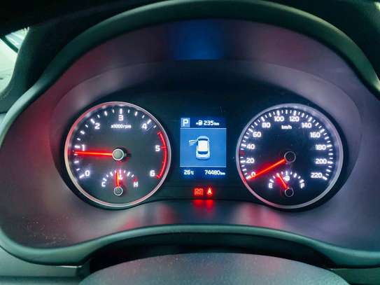 Kia stonic 2017 image 9