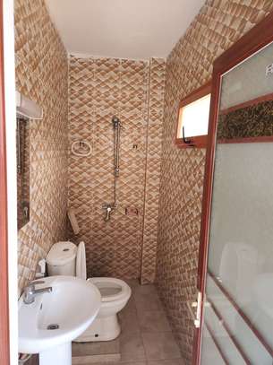 Studios a louer aux Almadies image 4