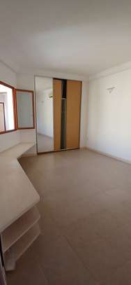 TRES BELLE VILLA A LOUER image 8