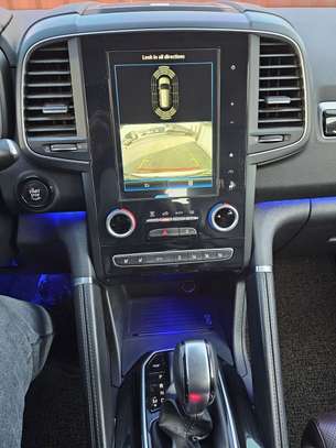 Renault image 4