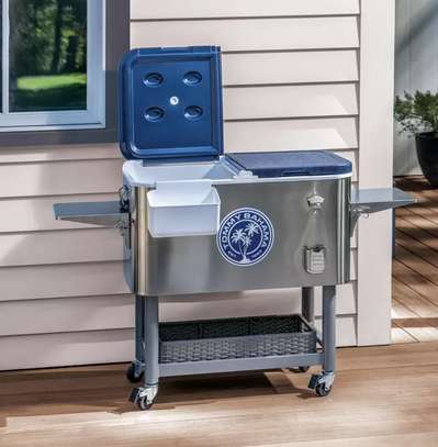 Glacière TOMMY BAHAMA 94L en acier inoxydable avec roues image 1