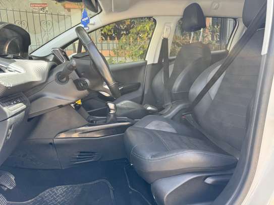Peugeot 2008  2016 image 6