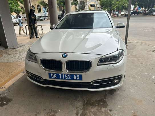 BMW Série 5 Blanc Puissant et Confortable image 7
