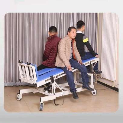 Lit, table de verticalisation, rééducation, massage image 5