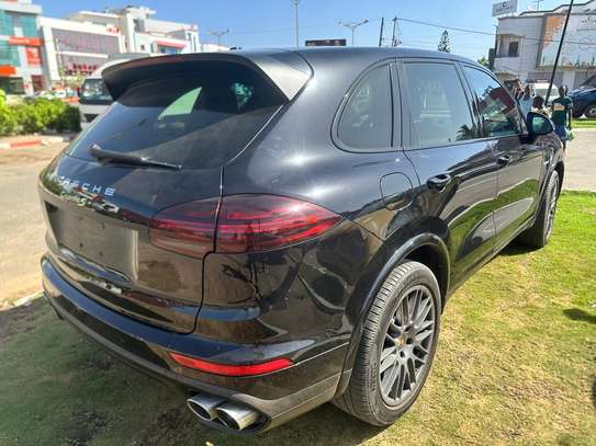Porsche Cayenne S E-Hybrid Platinum Edition 2017 image 3