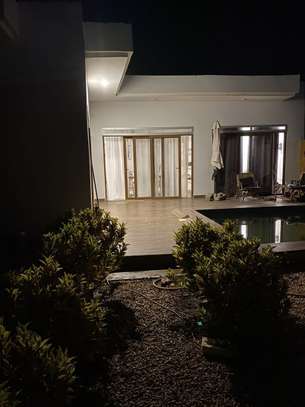 VILLA MEUBLÉE PISCINE TOUBAB DIALAW image 10