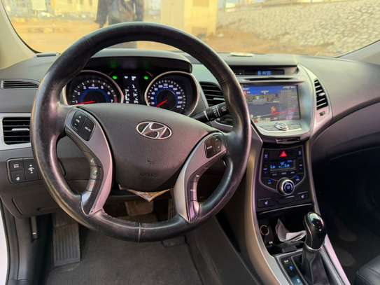 Hyundai avante image 6