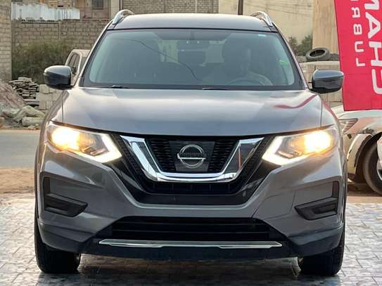 Nissan rogue image 1