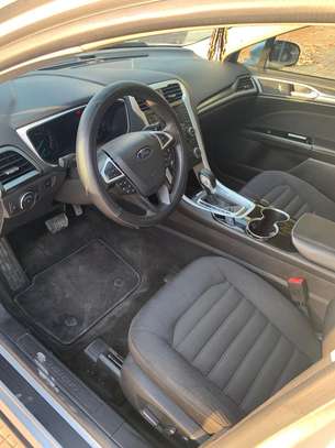 Ford Fusion image 7